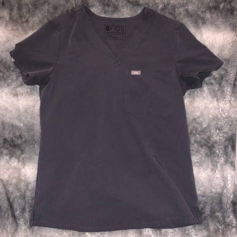 figs scrub top
